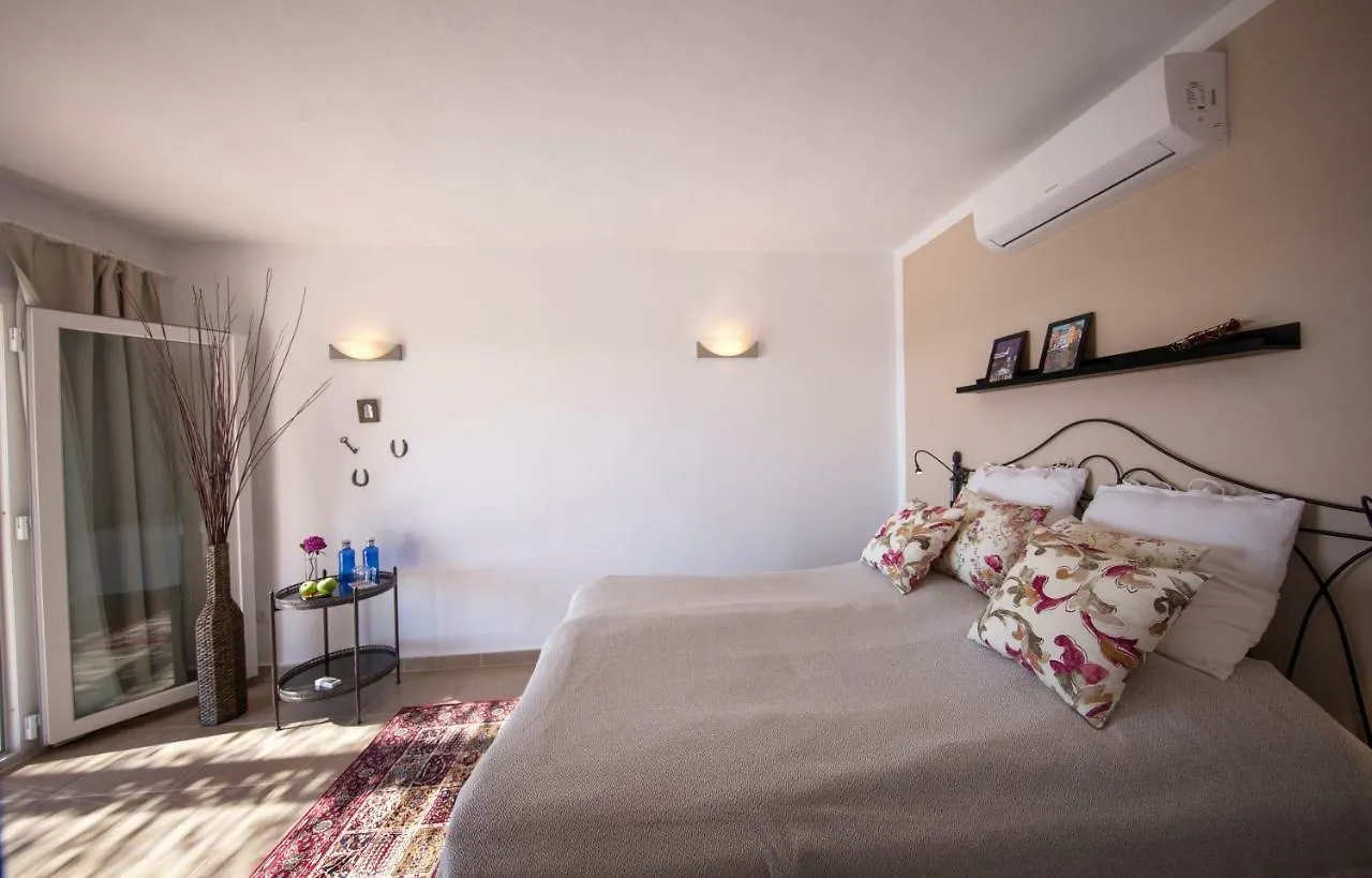 Casa-B Bed & Breakfast, Adults Recommended Cómpeta