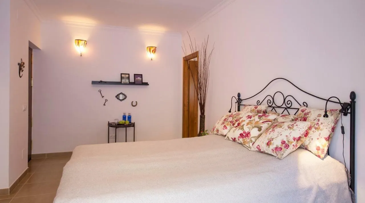 Casa-B Bed & Breakfast, Adults Recommended Cómpeta